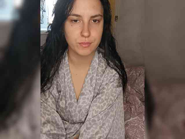 Ilona3433 webcam