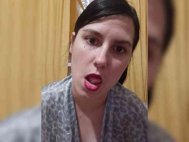 Ilona3433 webcam