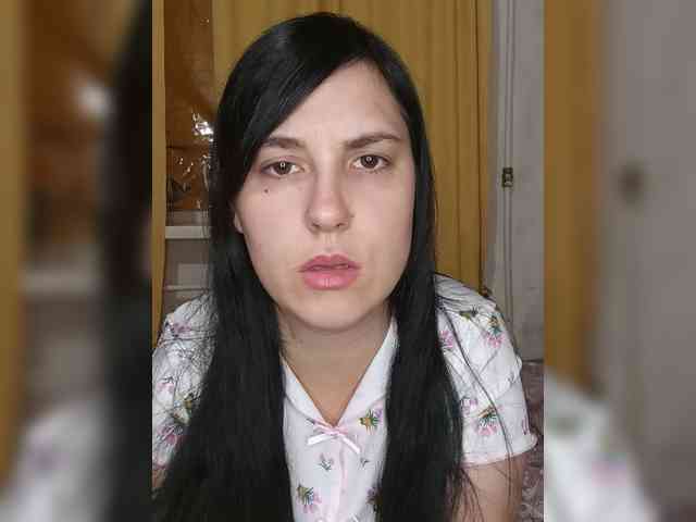 Ilona3433 webcam