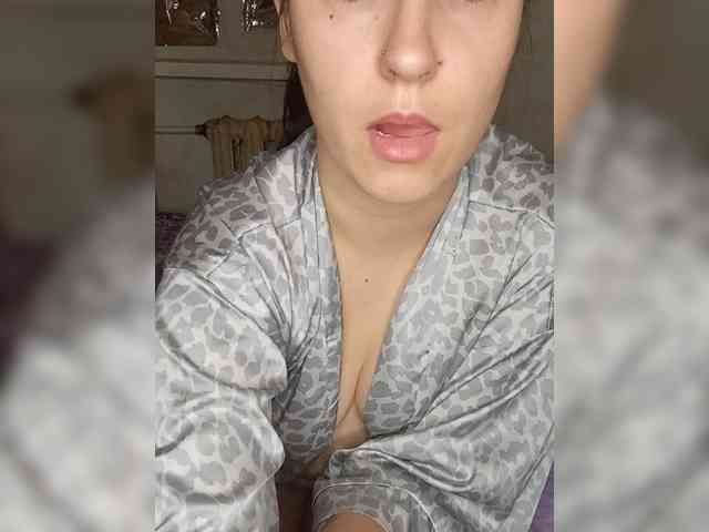 Ilona3433 webcam