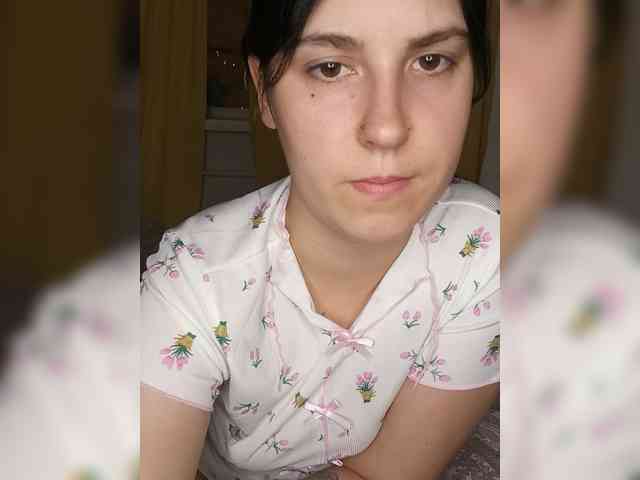Ilona3433 webcam