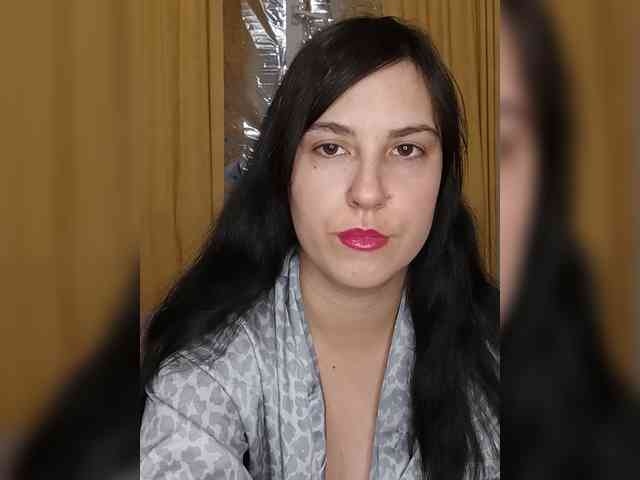 Ilona3433 webcam