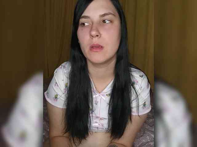 Ilona3433 webcam