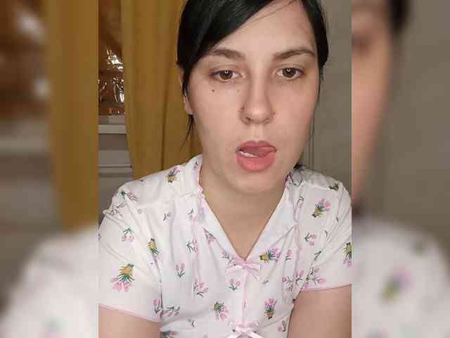 Ilona3433 webcam