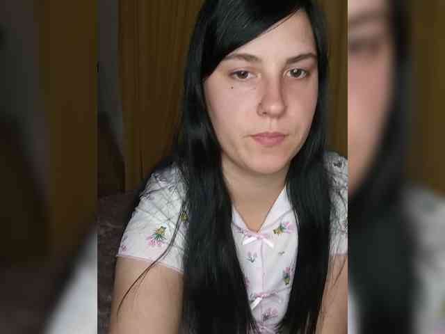 Ilona3433 webcam