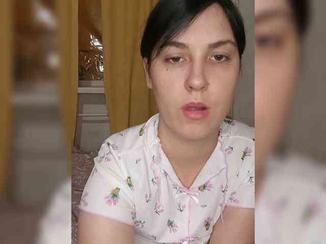 Ilona3433 webcam