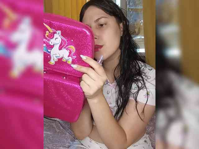 Ilona3433 webcam