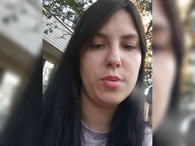 Ilona3433 webcam