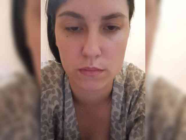 Ilona3433 webcam