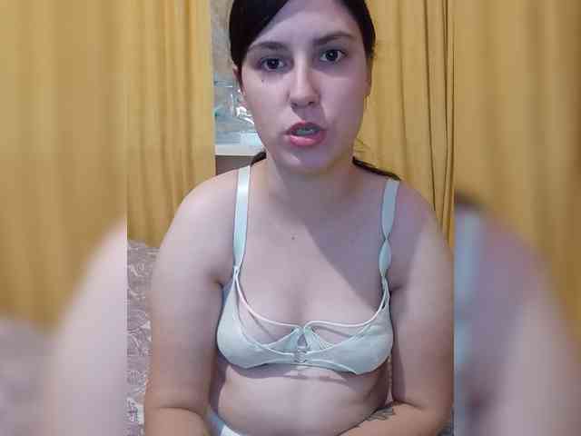 Ilona3433 webcam