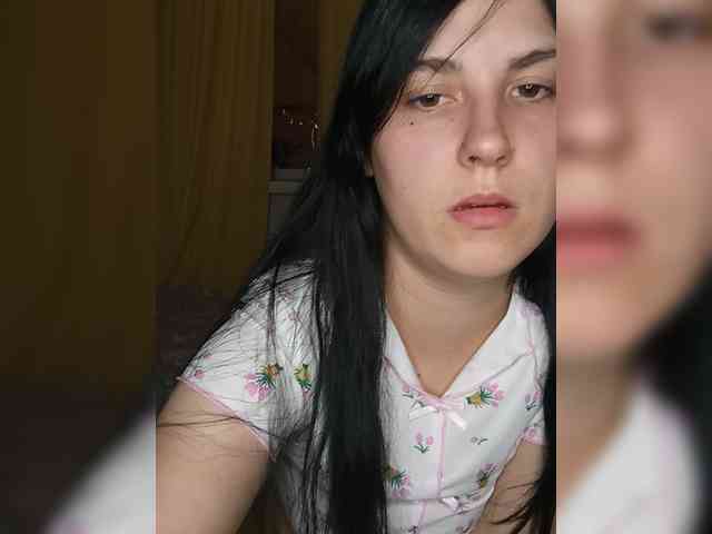 Ilona3433 webcam