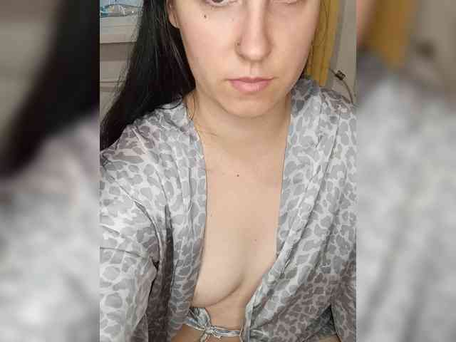 Ilona3433 webcam