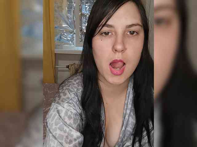 Ilona3433 webcam