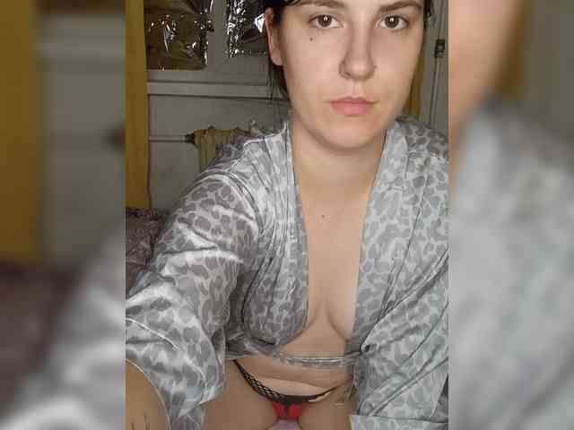 Ilona3433 webcam