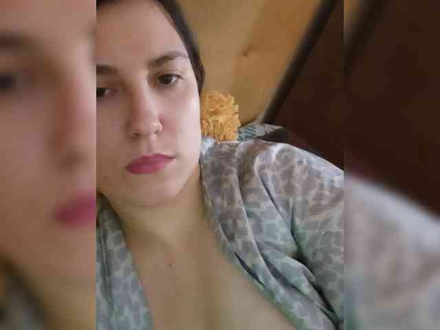 Ilona3433 webcam