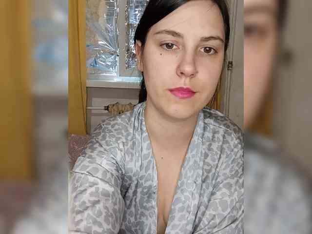 Ilona3433 webcam