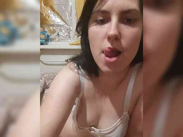 Ilona3433 webcam