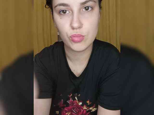 Ilona3433 webcam
