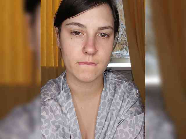 Ilona3433 webcam