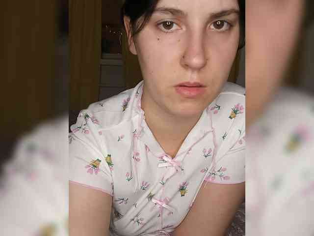 Ilona3433 webcam