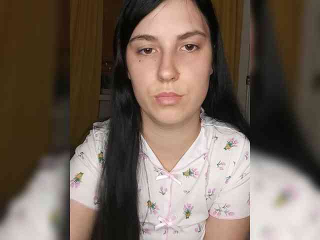 Ilona3433 webcam