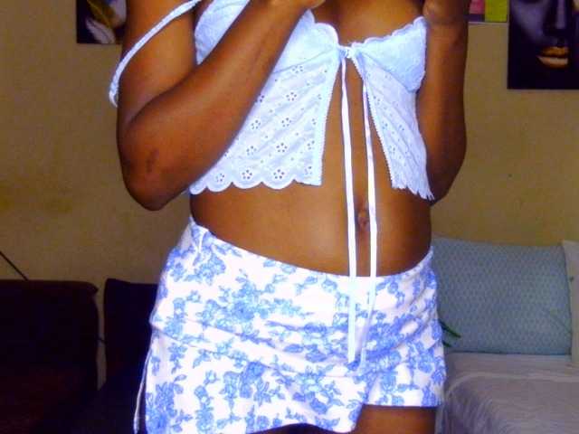 Darktina — live female cam