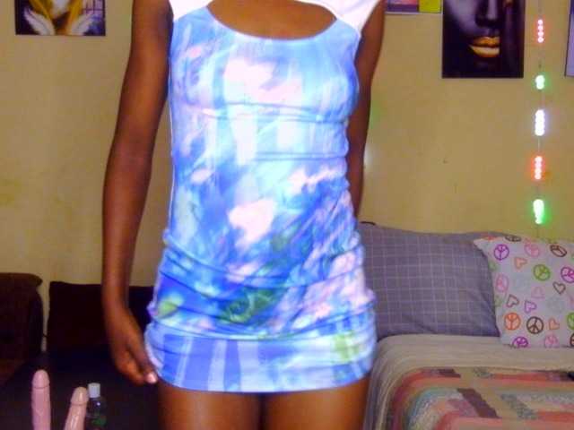 Gladwell live cam on BongaCams