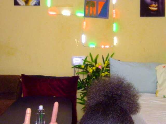 Gladwell live cam on BongaCams