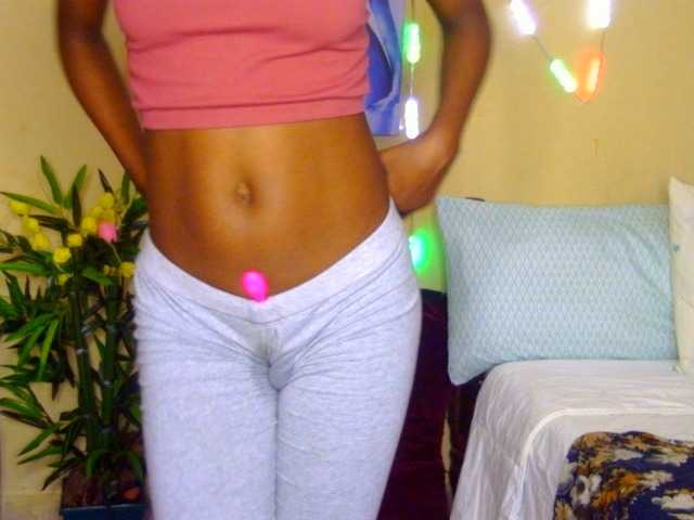 Gladwell live cam on BongaCams