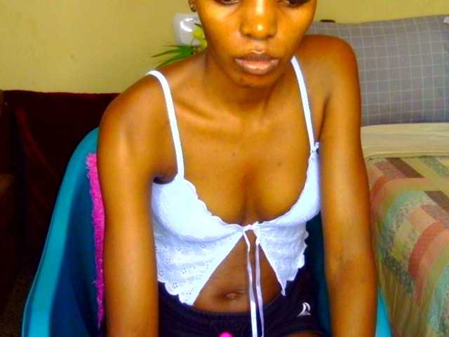 Darktina live webcam show