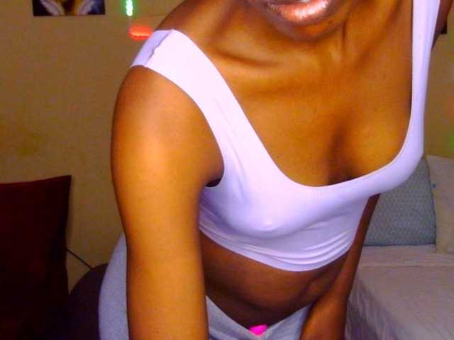 Darktina — live female cam