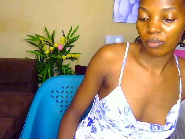 Gladwell live cam on BongaCams
