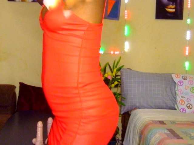 Gladwell live cam on BongaCams