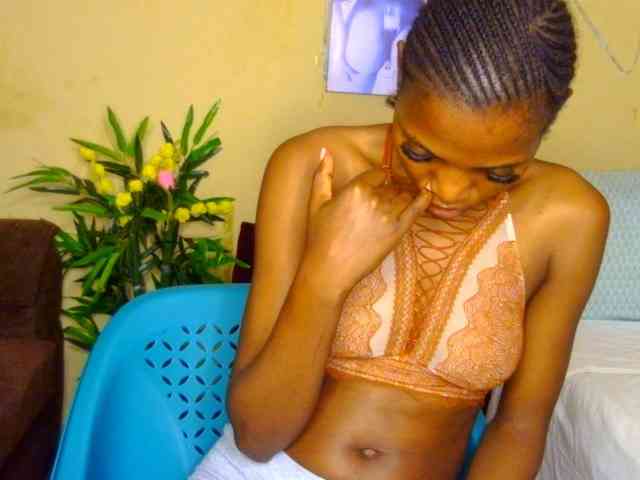 Darktina webcam