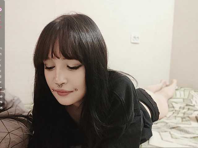 AldaLalonde live cam on BongaCams