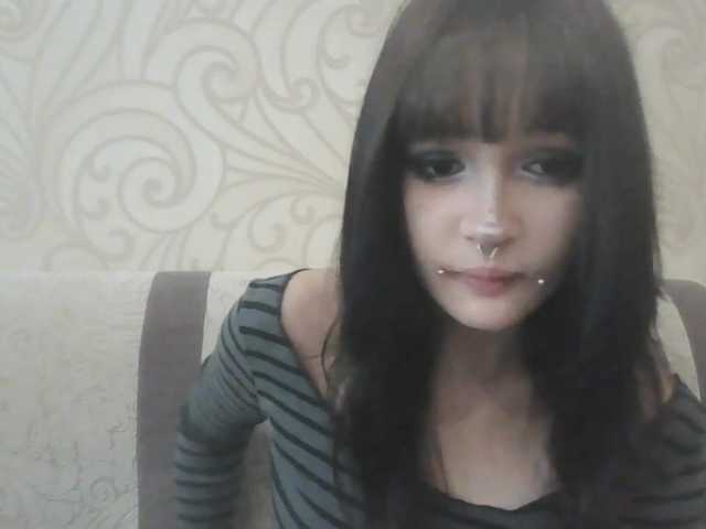 AldaLalonde live webcam show