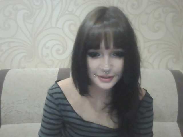 AldaLalonde live cam on BongaCams