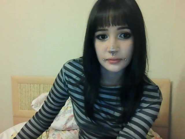 AldaLalonde live cam on BongaCams