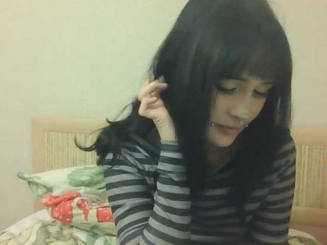 AldaLalonde live cam on BongaCams