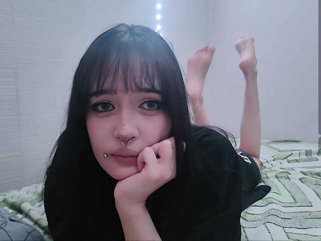 AldaLalonde live cam on BongaCams