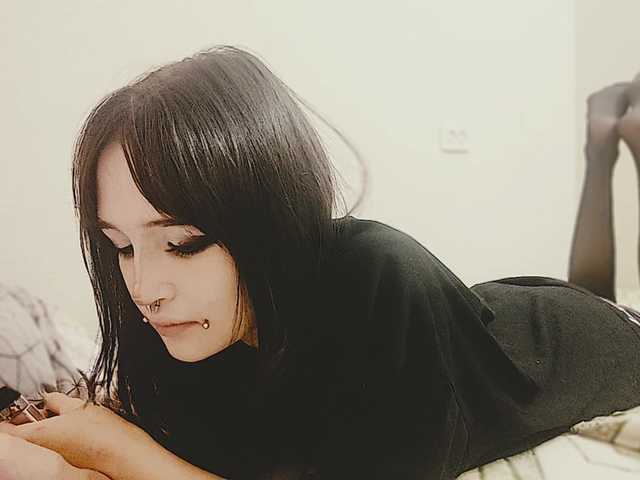 AldaLalonde live cam on BongaCams