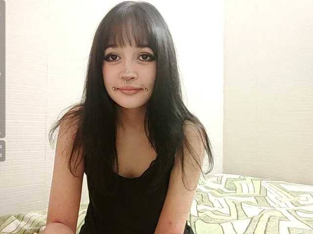 AldaLalonde live cam on BongaCams