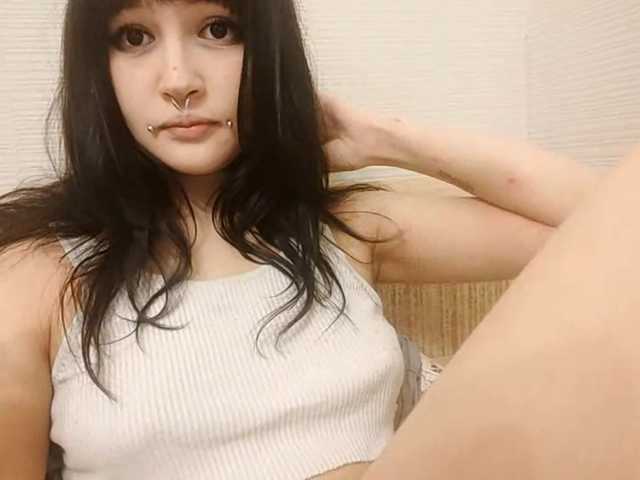 AldaLalonde live cam on BongaCams
