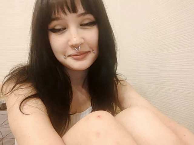 AldaLalonde live cam on BongaCams