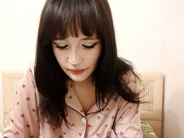 AldaLalonde live cam on BongaCams