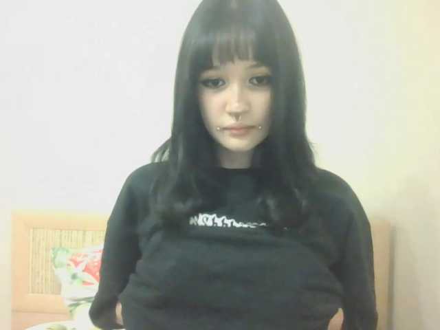 AldaLalonde live cam on BongaCams