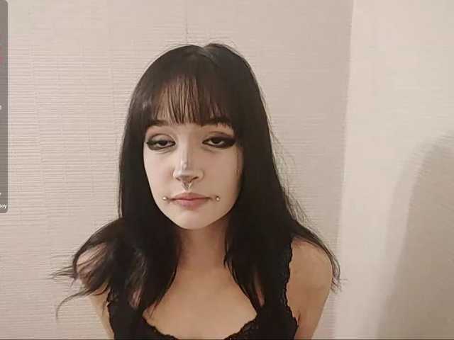 AldaLalonde live cam on BongaCams