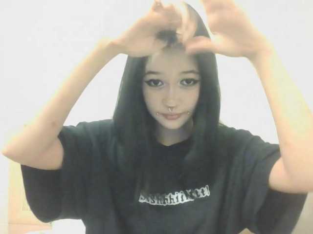 AldaLalonde live cam on BongaCams