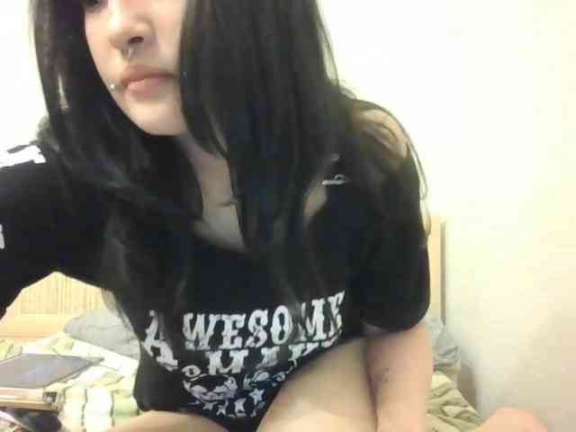 AldaLalonde webcam
