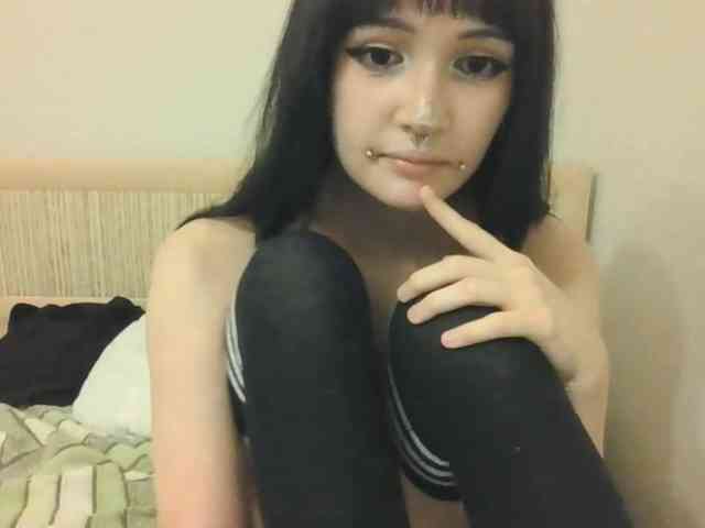 AldaLalonde webcam